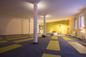 Aurum Raum für Yoga eine besondere Plattform